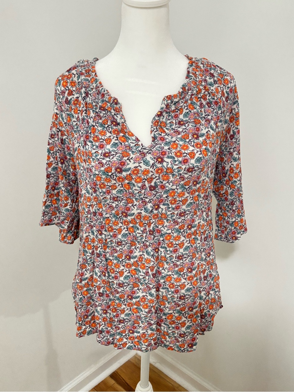 Democracy Floral Peasant Blouse Medium Bell Sleeve Boho Rayon Top - Picture 2 of 13